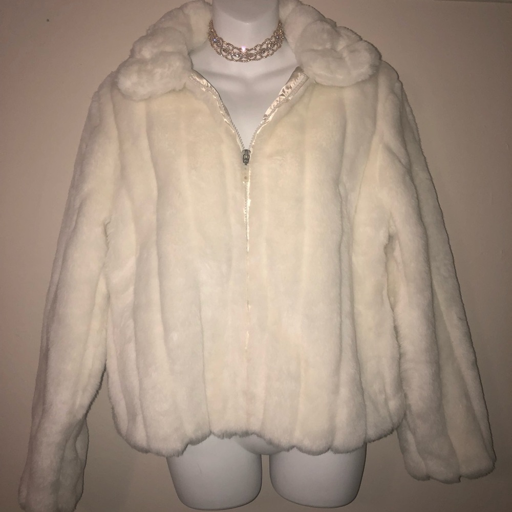 Faux fur off white jacket